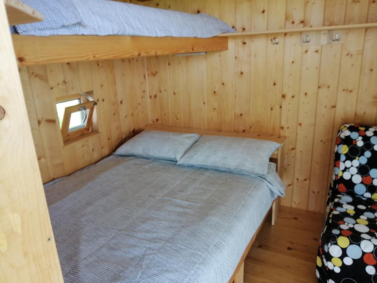 Glamping With A View Villa Smlednik ภายนอก รูปภาพ