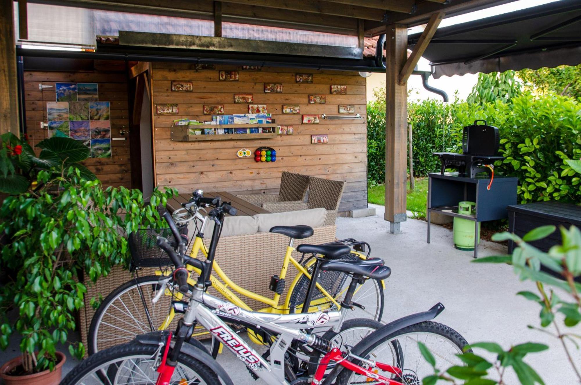 Glamping With A View Villa Smlednik ภายนอก รูปภาพ